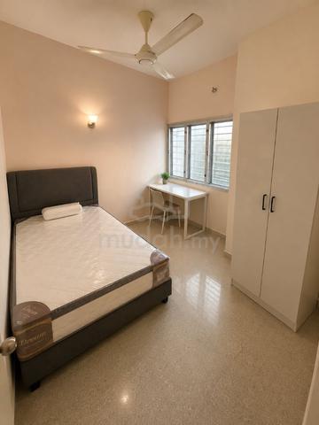 Room for Rent Taman Megah Near Paradigm Mall, Megah Rise & LRT 1