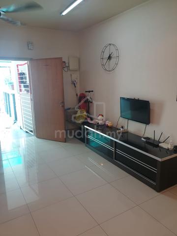 Park Villa Town House,Bukit Puchong 4