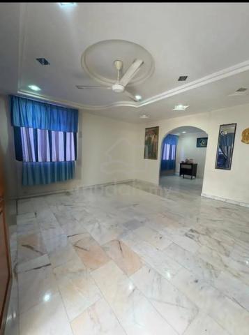 Double Storey Bandar seri alam Full loan unit 1