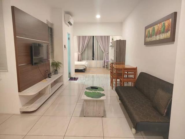Manhattan Suites @ ITCC 1