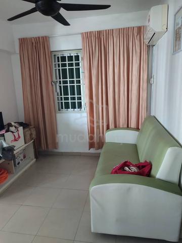 Puncak Erskine 1