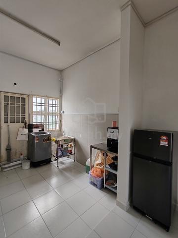Gelang patah Taman Prima Room For Rent 3