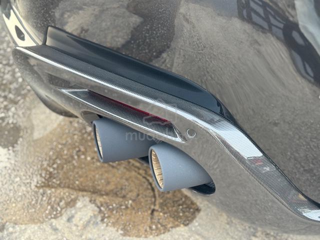 Low Mileage 2023 Ferrari ROMA 3.9 Carbon Parts - 5