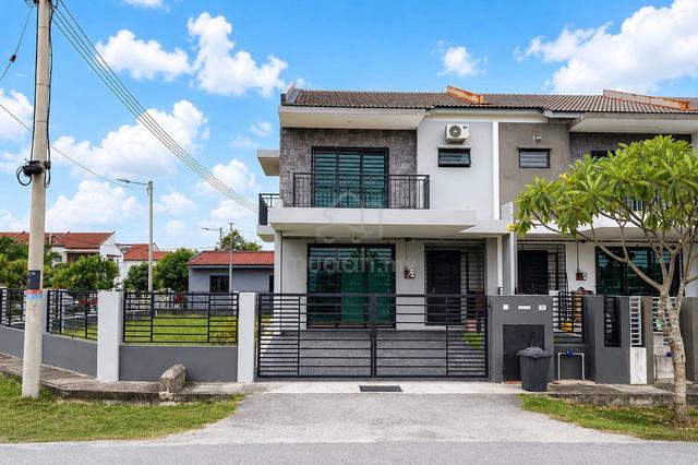 Corner Lot 🔥Double Storey Taman Saujana KLIA 1