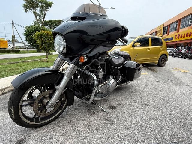 2019 Harley Davidson Street Glide Rushmore 1700cc - photo 4 of 7