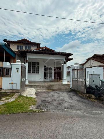 Uda Utama Single Storey Endlot Unblock View 1
