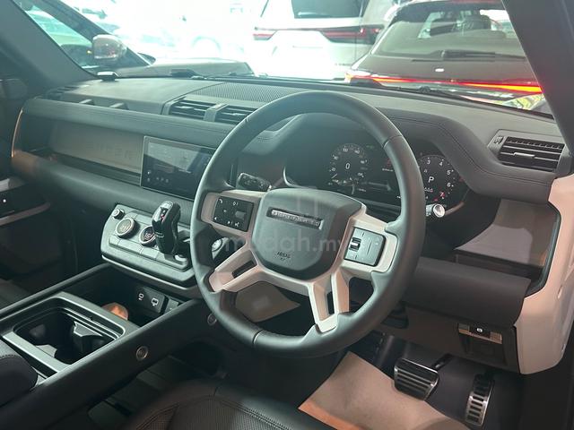 2023 Full Spec Land Rover DEFENDER 2.0 90 P300 SE - 5