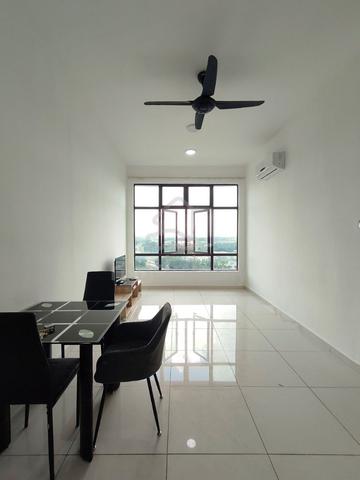D‘summit Residences kempas utama 1
