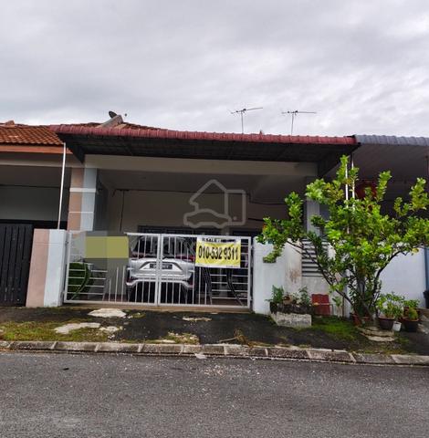 Single storey house nearby Botani,below market value,full loan 1