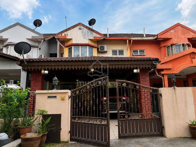 2 Storey Terrace Jalan Platinum, Seksyen 7 Shah Alam 1