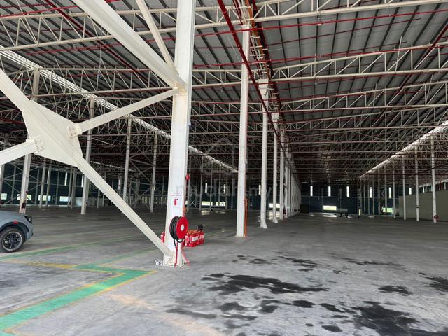 7.7 Acre Factory Warehouse Kawasan Perindustrian Nilai 1