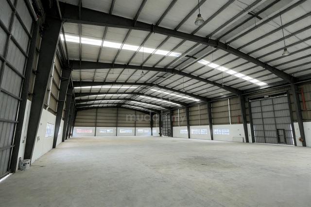 Medium Industry Factory for Sales At Telok Gong 1