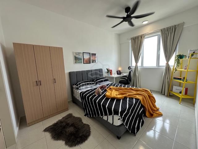 Newly Renovated Master Room at Havana Beach Residences, Bayan Lepas 1
