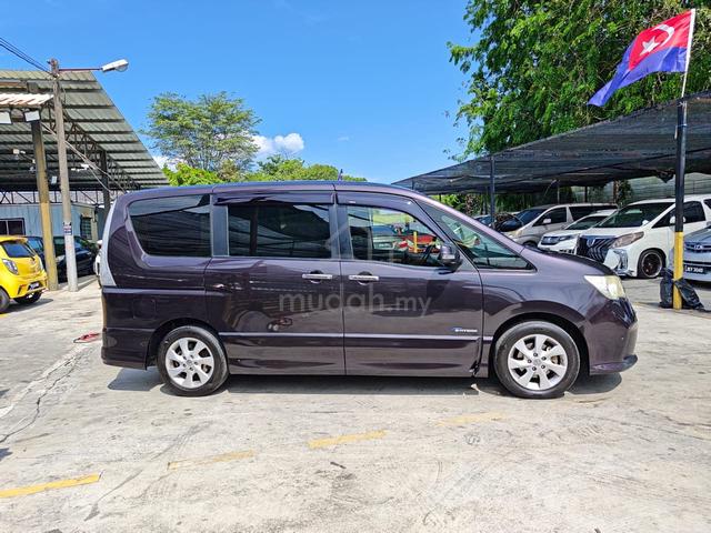 2013 Nissan SERENA FULL SPEC 2.0 (AUTO) - 2