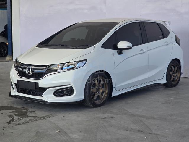 2015 Honda JAZZ 1.5 V (A) Full Loan |Monthly - 3