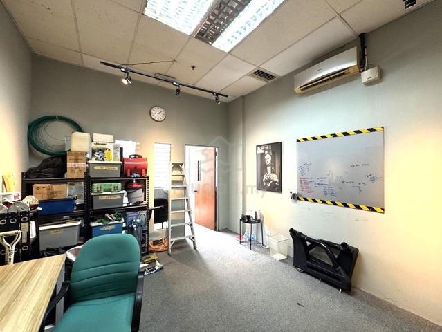 BERBALOI. Office Lot Worldwide Business Park, Seksyen 13, Shah Alam 1
