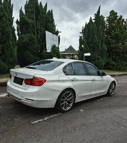 2012 Bmw 320d SPORTS (CKD) 2.0 (A) - 4