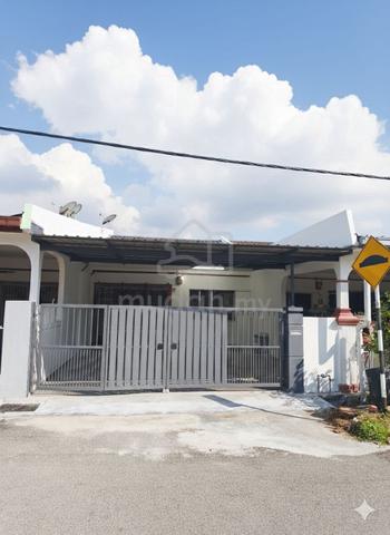 Teres Setingkat Taman Seri Telok Mas 1