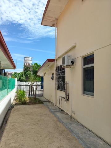 Terrance house corner unit penampang 1
