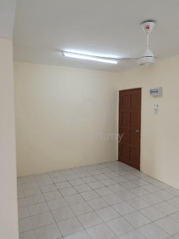 Anggerik Apartment (Taman Bunga Raya) 1