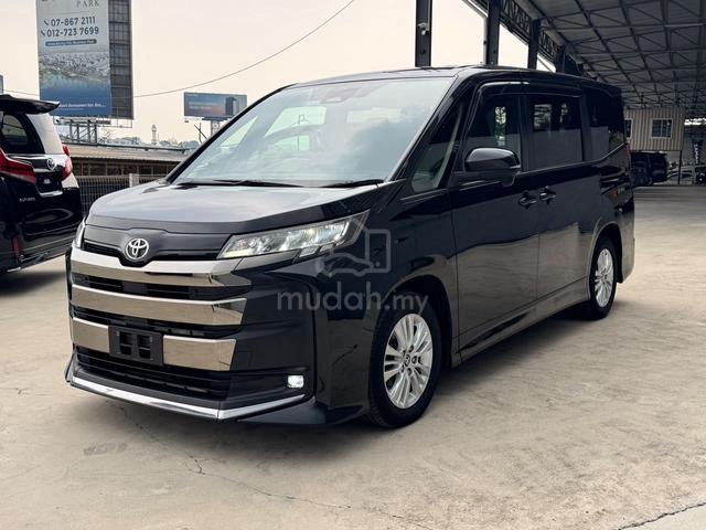 New Model Toyota Noah 2.0 SG 8-Seater - 3