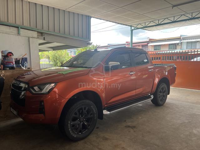 2022 Isuzu D-MAX PREMIUM 1.9L (A) - 1
