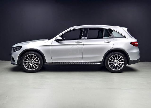 X253 2016 Mercedes Benz GLC250 AMG 4MATIC 2.0 SUV - 5