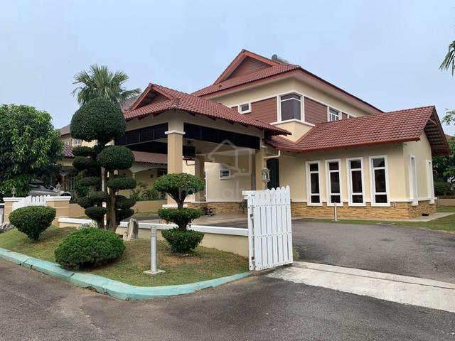 Spacious double storey bungalow below market value 1