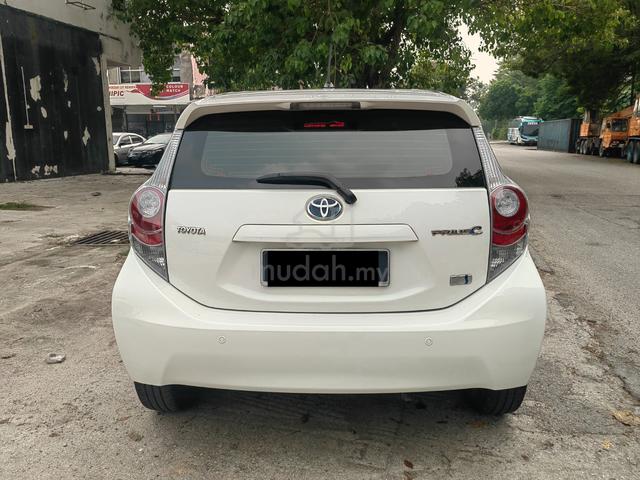 Toyota PRIUS C 1.5 (HYBRID) FULOAN 3Y WRANTY DATIN - 4