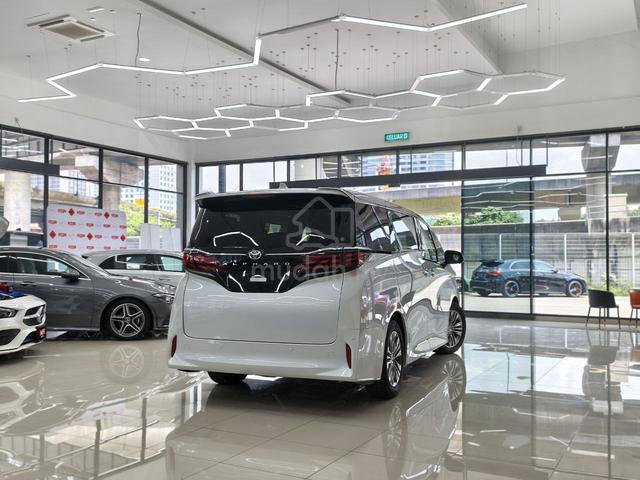 2024 Toyota Alphard 2.5 Z With Side Step - 2