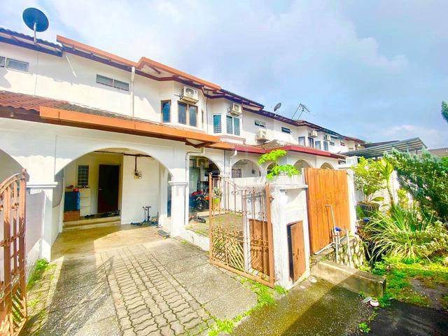 2 Sty USJ 6 Subang| FREEHOLD| Walking distance to LRT Taipan| 1
