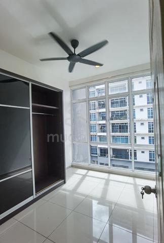 Senai Garden Apartment 1