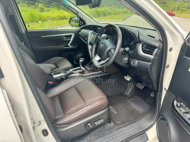 2017 Toyota FORTUNER 2.7 SRZ 4X4 Ori PAINT - 5