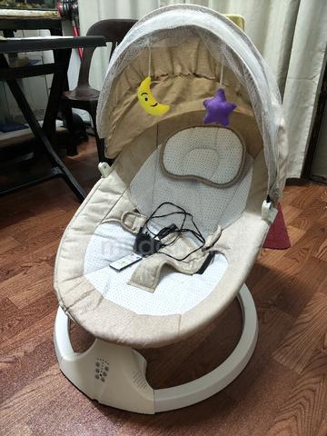 Baby rocker swing chair/ kerusi goyang baby - photo 2 of 4