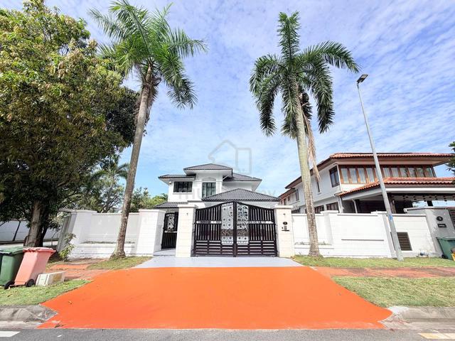 Newly Refurbished Corner Bungalow 2 Storey with Huge Land Area, Ara Da 1