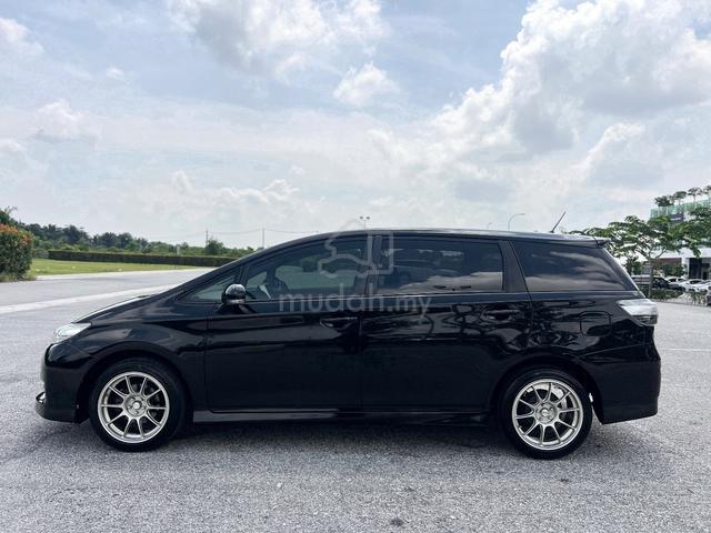 2016 2019 Toyota WISH 1.8 X (A) - 4