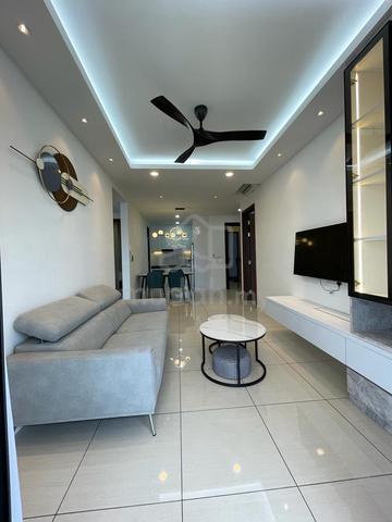 Queens Residences Q1 @ Queens Waterfront 1