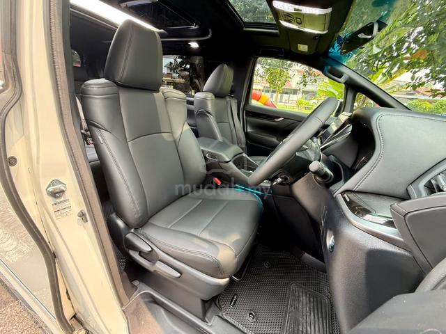 ON THE ROAD 2017 Toyota VELLFIRE 2.5 Z GOLDEN EYES - 5
