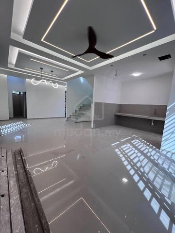 (Corner lot) 2-storey Terrace, La Casa Lunas, Kedah 4