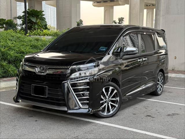 2018 Toyota VOXY 2.0 (A) FULL LOAN💯 - 1