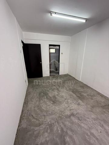 Flat Sri Lanang (Desa Tebrau) 1
