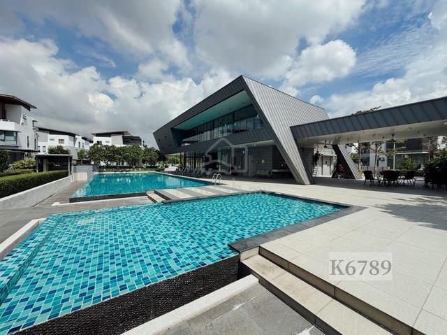 Broadleaf Kota Kemuning 3 Storey Semi D Corner for sale swimming pool 1