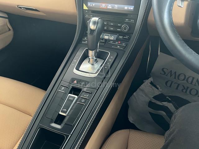 2021 Porsche 718 Boxster Sport Chono Cream Leather - 5