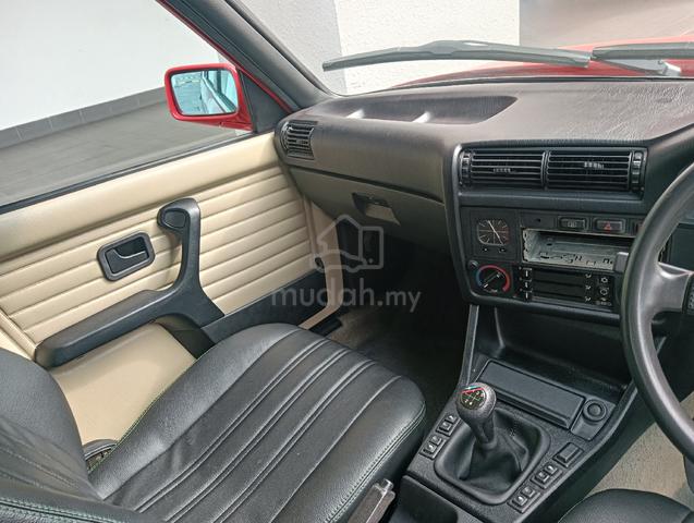 Bmw E30 318i - 5