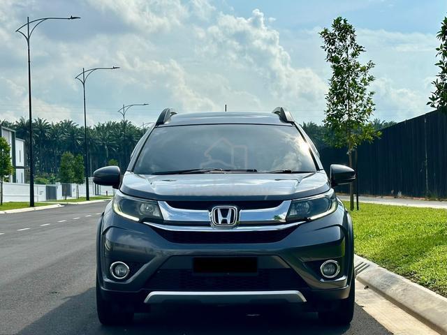 Honda BR-V 1.5 V🔥FULL LOAN LOW MONTHLY - 4