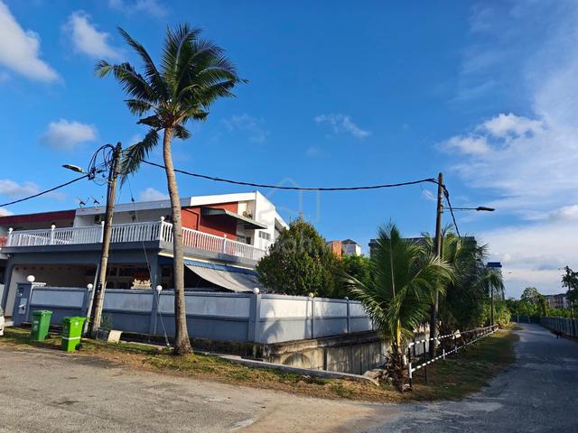 Freehold Semi-D Corner Lot Alor Akar Kuantan | 5+1 Rooms 1
