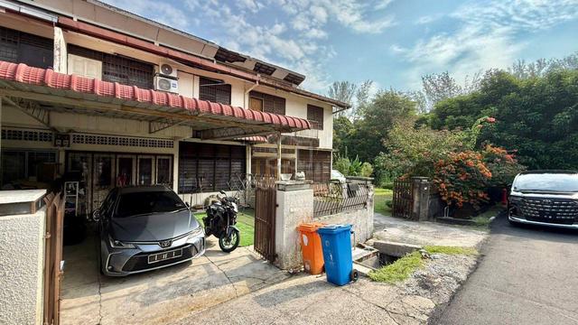 PRIME LOCATION!&TANAH BELAKANG LUAS!@2 Storey , Seksyen 11 Shah Alam 1