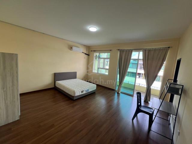 Acacia Garden Masteroom Ensuite - Room For Rent 1