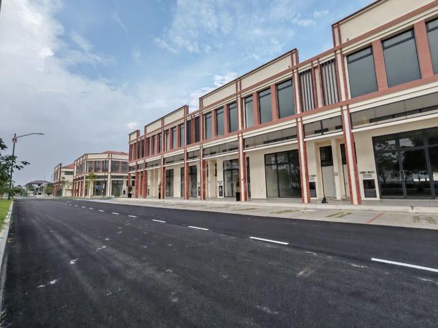(CHEAPEST LIMITED UNIT! HOT LOCATION!)  1st Floor Shoplot, Cyberjaya 1