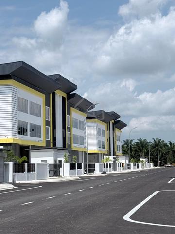 Klang - "FREEHOLD" Semi-D Factory 1